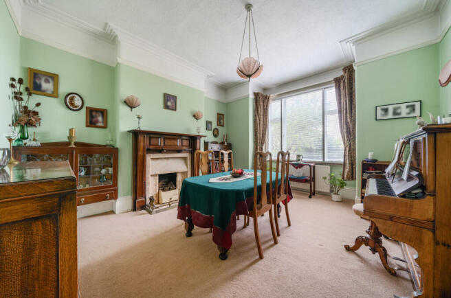 1326626-23-687689...