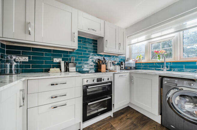 1349515-16-68c2ef...