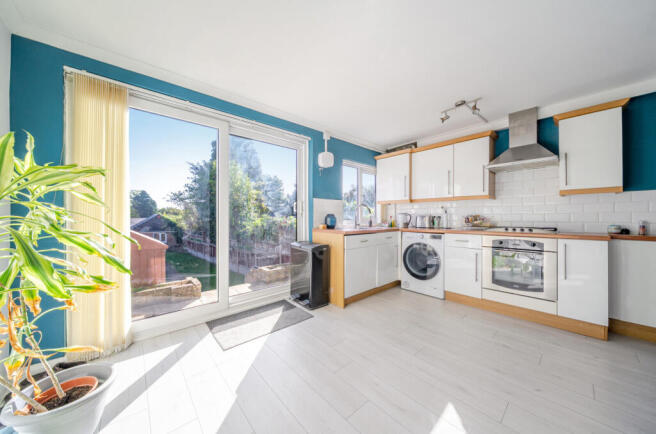 1356384-10-68c925...