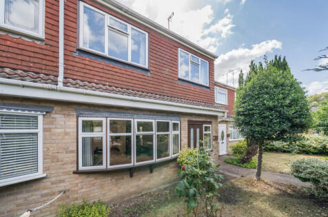 Main Road, Sutton At Hone, Dartford, Kent, DA4
