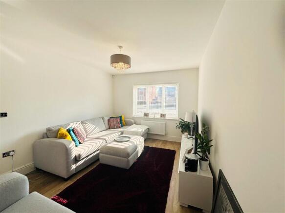 Lounge 2.jpeg
