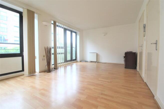 LIVING AREA (2)
