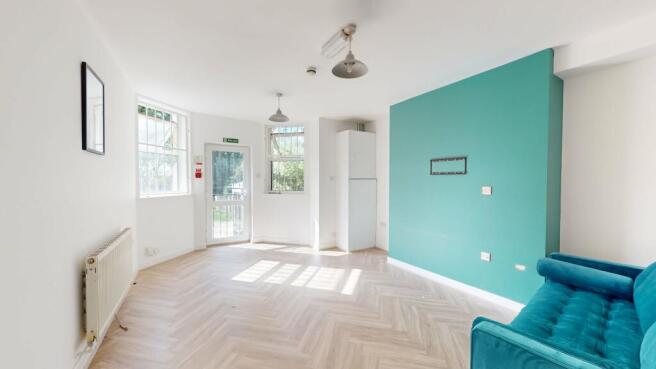 21-Moorland-Ave-Flat