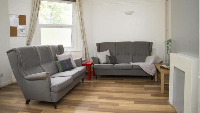 student-4-bed-flat-rental-cottage-grove-portsmouth