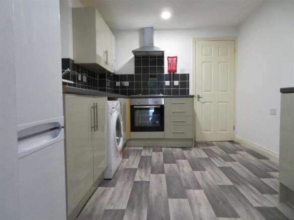 89B Cottage Kitchen.JPG