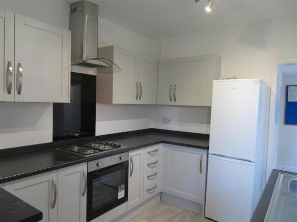 14 Wheatstone Kitch.JPG