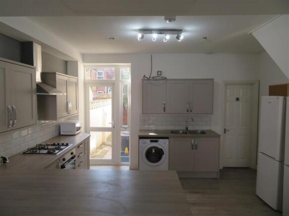 26 Baileys Kitch2.JPG