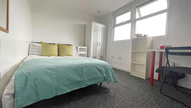 6-bedroom-student-house-pains-road-portsmouth (2).