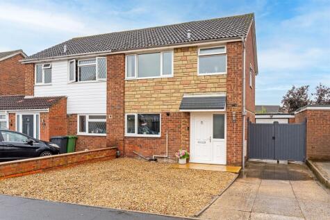 Curlew Close, St. Ives