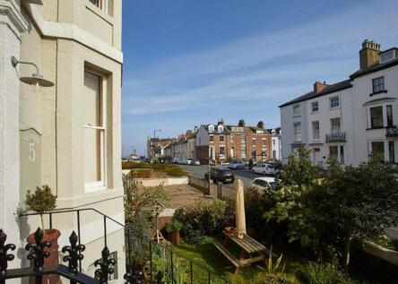 4 Havelock Place, Whitby