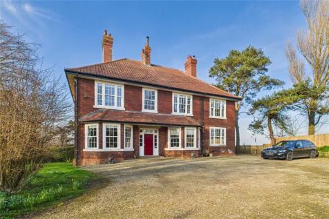The Old Parsonage, Church Drive