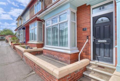 Queen Street, Carlin How