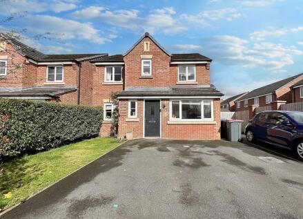 Calder Lane, Eccles, M30