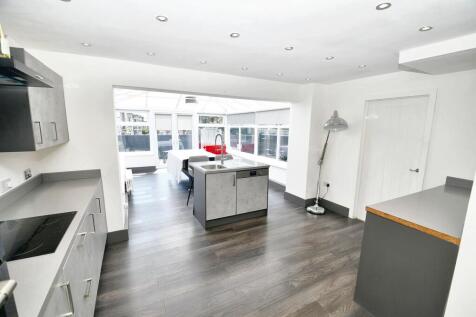 Hexon Close, Salford, M6