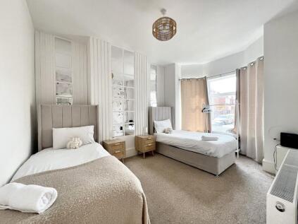 Trafford Road, Eccles, M30