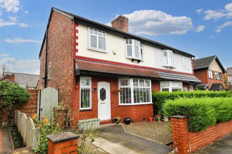 Park Drive, Monton, M30