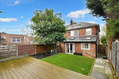 Lancaster Road, Salford, M6