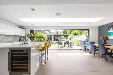 Coval Gardens, London, SW14 7DG