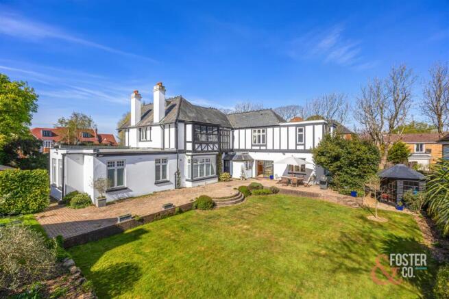 Dyke Road Avenue, 34-033.jpg