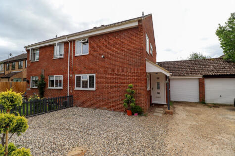 Manor Close, Buckden, St. Neots, Cambridgeshire