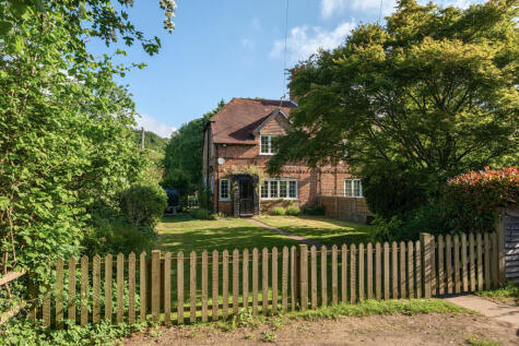 Swanworth Cottages, Swanworth Lane, Mickleham, RH5