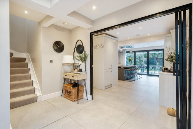 1383560-13-691f31...