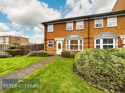 Lawrence Avenue, Stanstead Abbotts, SG12