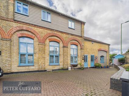 Watton Road, Ware, SG12