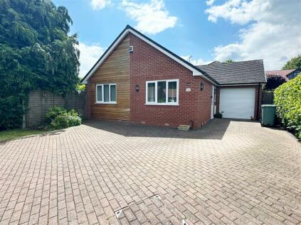 Shirley - 2 bedroom detached bungalow for sale