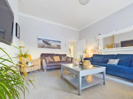 Grand Avenue, Bournemouth