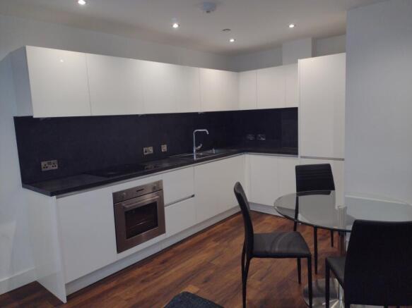 B108 KITCHEN