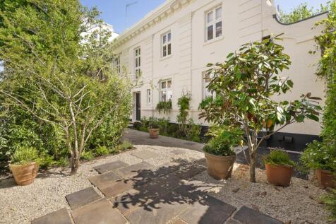 Rutland Gardens, London