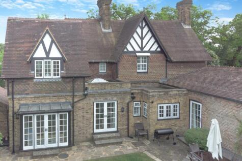 Camlet Way, Hadley Wood, Hertfordshire