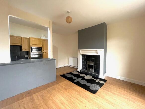 Open Plan Living Room/Kitchen