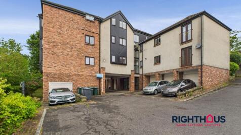 Ridgewood Close, Baildon, BD17