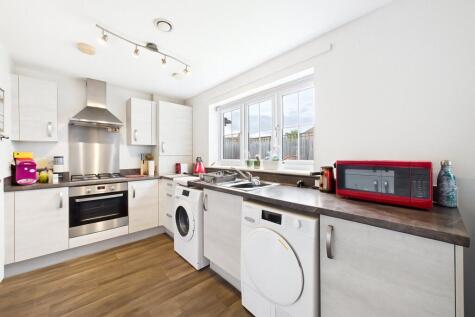 Vyne Walk, Ash, Aldershot, Surrey, GU12