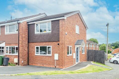 Bromsgrove - 2 bedroom end of terrace house for sale