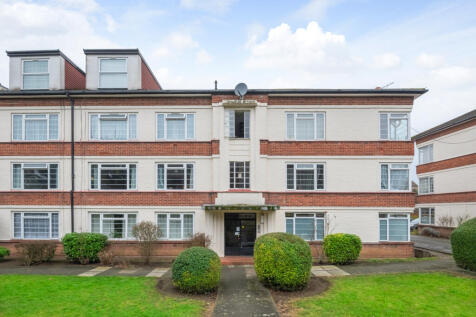 Manor Vale, Brentford, TW8