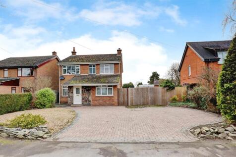 WITH LAND TO REAR Main Street, Carlton, nr Market Bosworth