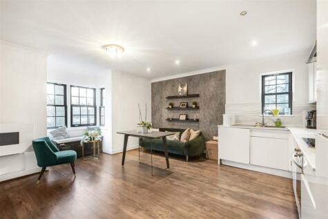 Blackwell Close, Winchmore Hill, N21