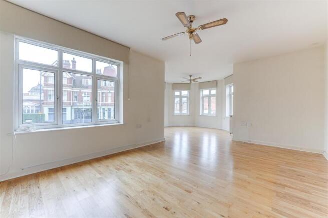 3 Pasters Court-1.jpg
