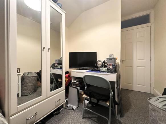 Bedroom 2 II.jpg