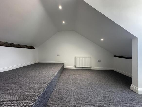 Bedroom 5 II.jpg