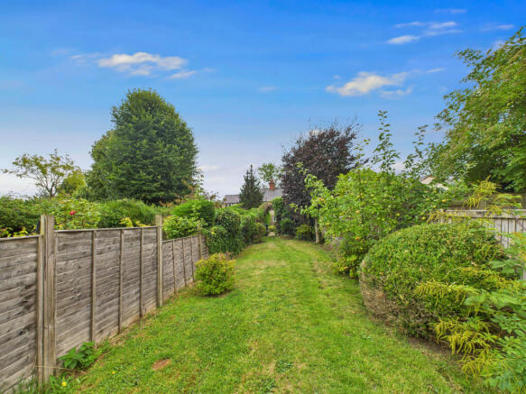 CAM02909G0-PR0453-STILL016