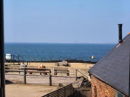 Sea Wall, Whitstable, CT5