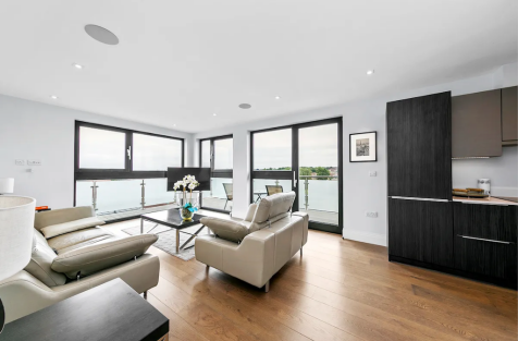 Victoria Villas, London, TW9