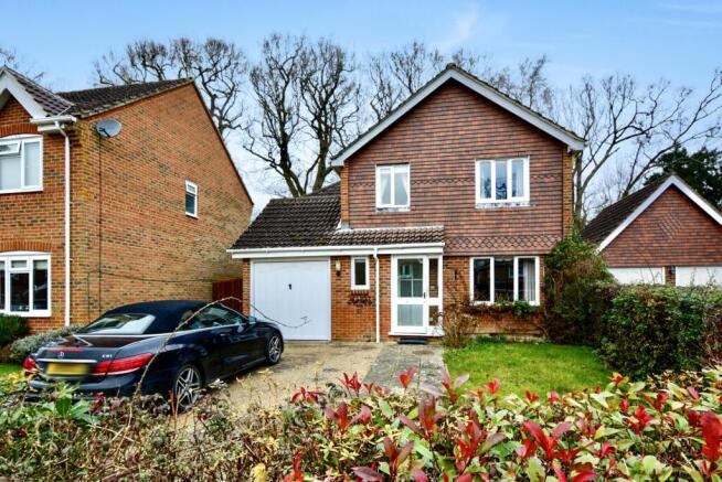 4-Bed Detached House for Sale in Cowfold | New Mo