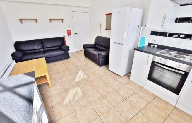 Living Area (Main)