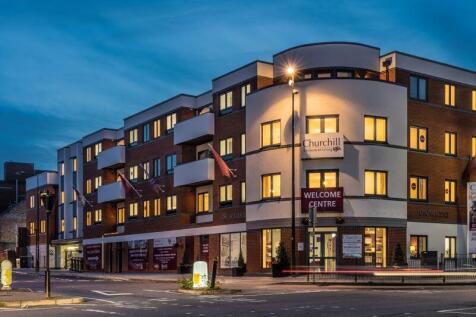 Oscar Lodge, Aylesbury