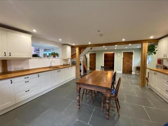 Kitchen 1